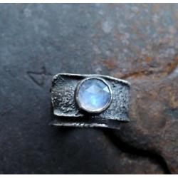 kamień księżycowy,srebro,surowy - Pierścionki - Biżuteria