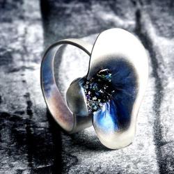 regulowany pierścionek z minerałem - Pierścionki - Biżuteria