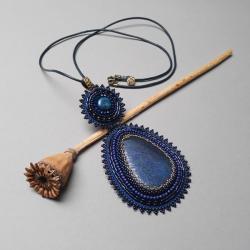 naszyjnik,z lapis lazuli,granatowy,haft koralikowy - Naszyjniki - Biżuteria