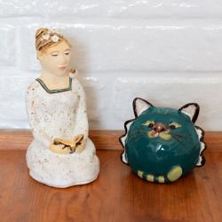 ceramika,kot,dziewczyna,książka,glina, - Ceramika i szkło - Wyposażenie wnętrz