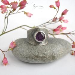 rubin,obrączka z kamieniem - Pierścionki - Biżuteria