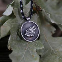 wisior z wilkiem,srebrny amulet,labradoryt - Wisiory - Biżuteria