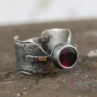 Pierścionki srebrny pierścionek z granatem