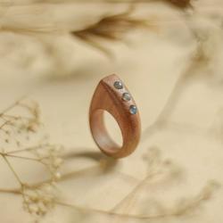 pierścionek z labradorytami,drewniany pierścionek - Pierścionki - Biżuteria