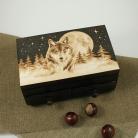 Pudełka szkatułka,z wilkiem,pirografia