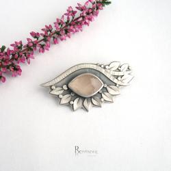 kwarc różowy,broszka srebrna - Broszki - Biżuteria