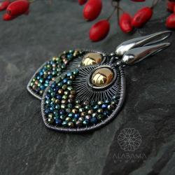 Efektowne kolczyki na Sylwestra i studni&oacute;wkę – długie błyszczące kolczyki