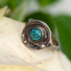 pierścionek oksydowany z turkusem,surowy,prezent - Pierścionki - Biżuteria