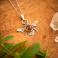 Naszyjniki naszyjnik z bursztynem,elegancka srebrna pszczoła