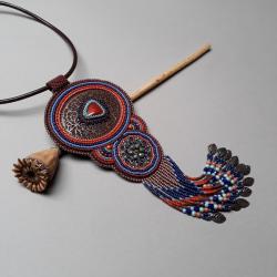 naszyjnik,z jaspisem,haft koralikowy,z frędzlami - Naszyjniki - Biżuteria