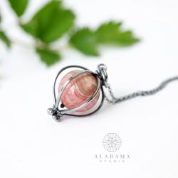 minimalistyczny srebrny wisior,pastelowy róż - Wisiory - Biżuteria