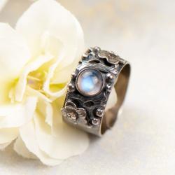 obrączka,kwiaty,kamień księżycowy,prezent - Pierścionki - Biżuteria