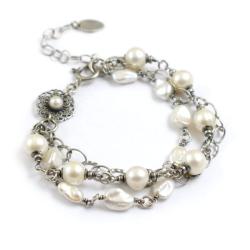 bransoletka,perły,biała,trzyrzędowa,elegancka - Bransoletki - Biżuteria