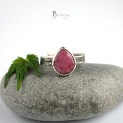 pierścionek z różowym kamieniem - Pierścionki - Biżuteria