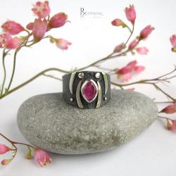 obrączka rebrna,turmalin różowy - Pierścionki - Biżuteria