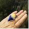 Pierścionki Srebrny pierścionek z lapis lazuli i bursztynem