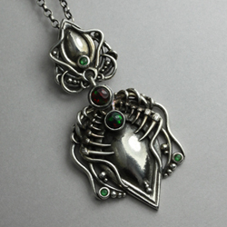 kły,pazury,opal etiopski,rzeźbione srebro - Wisiory - Biżuteria