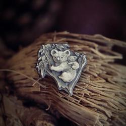 srebrna broszka koale,pin koala,przypinka miś - Broszki - Biżuteria