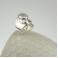 Wisiory Srebrny pierścionek z białą cyrkonią