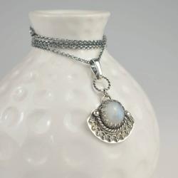 wisior,retro,kamień księżycowy,srebrny - Wisiory - Biżuteria